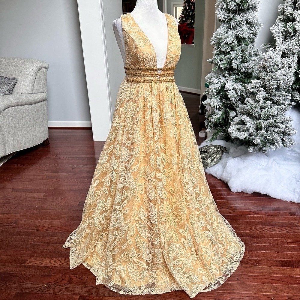 JJ's House Gold Sequined Floral Lace Embellished Beaded Plunge Gown Dress